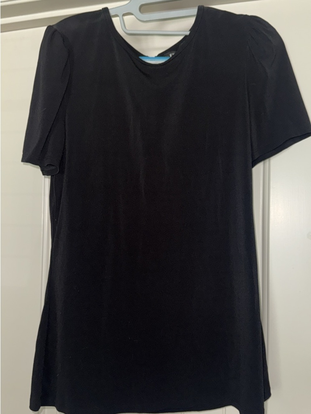 Express Black Short-Sleeve Crewneck Top for Women